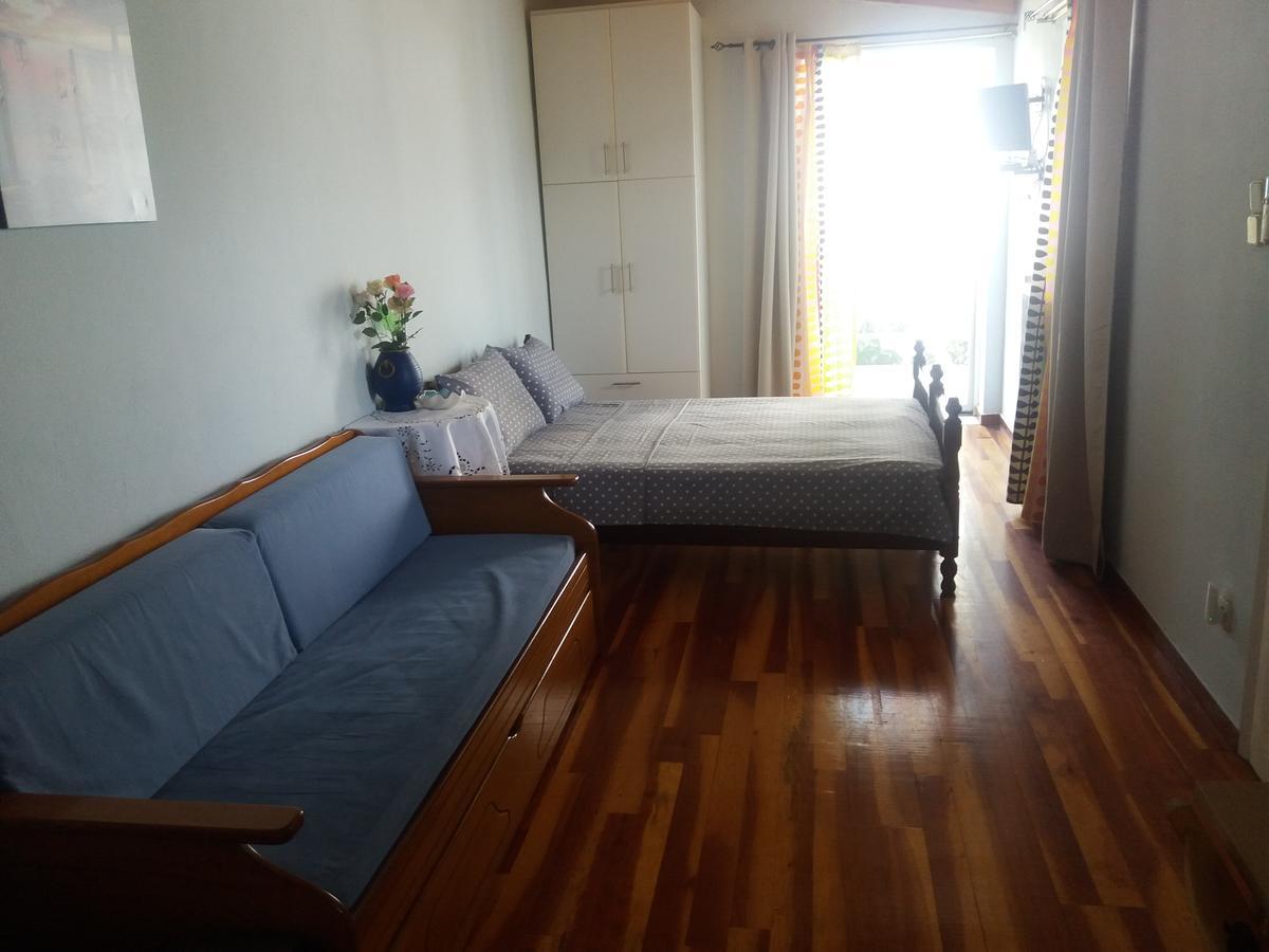 Per Mare Villa Loutra Oraias Elenis Bagian luar foto